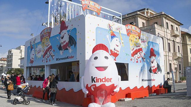Iniziato il Carnevale di Viareggio, uno dei più importanti del mondo
