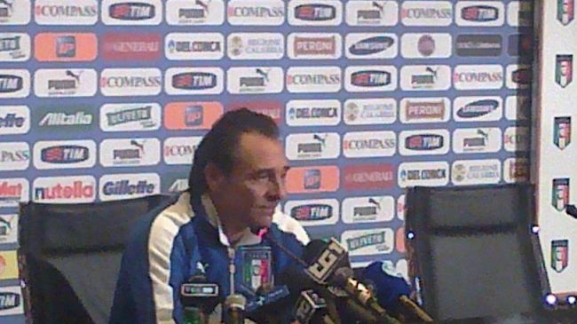 Prandelli a Coverciano prepara l'amichevole contro la Romania