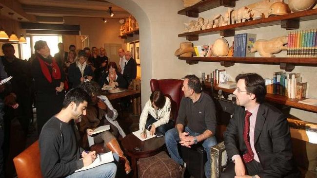 Piazza Santo Spirito: un museo-libreria-caffè per l'artigianato artistico