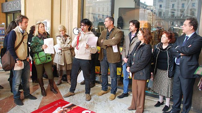 Dipendenti Edison chiedono aiuto a Feltrinelli, ma il mercato è saturo