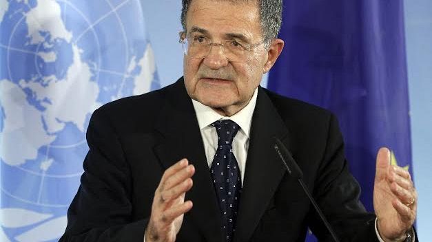 Romano Prodi alle Oblate presenta i suoi libri