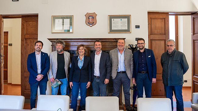 servizio-idrico-appello-di-12-sindaci-publiacqua-torni-pubblica