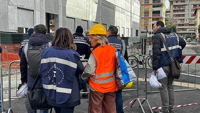 Commercio: domani attività sospese dalle 12 alle 12:15