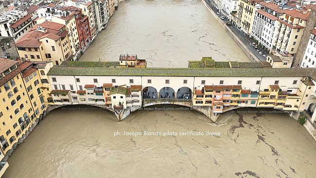 Maltempo: a Firenze livello dell'Arno in leggero calo