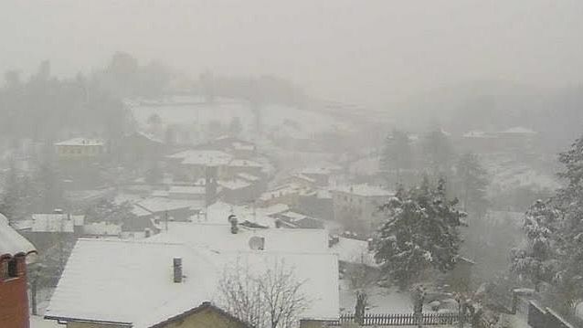 Comincia a nevicare nel Mugello