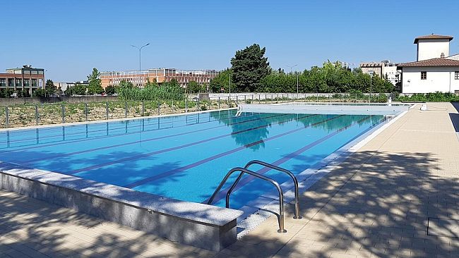 Sesto, da sabato 6 agosto apre la piscina del campus universitario
