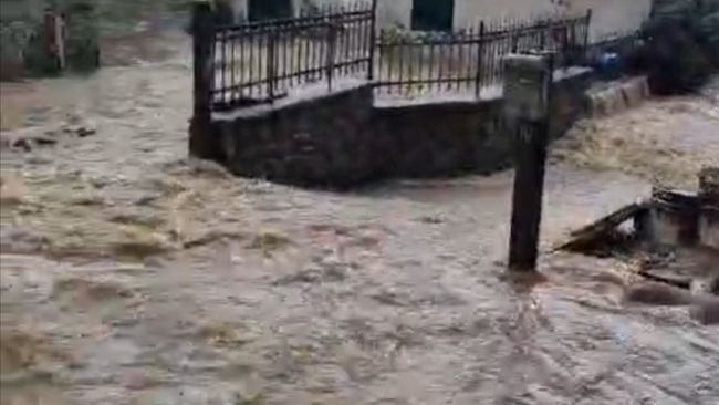 Temporali nel Pratese, ancora un borgo invaso dall'acqua 