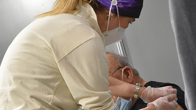 Vaccini: dal 4 giugno attivi tre numeri telefonici, uno per ASL