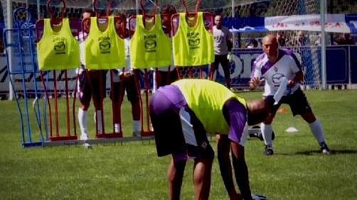 In ritiro si segna e si sogna, aspettando i giocatori. Highlights