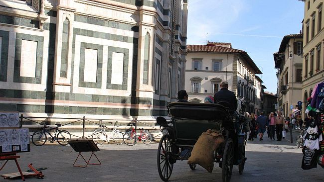 Piazza Duomo: un anno in attesa dell’autorizzazione di suolo pubblico