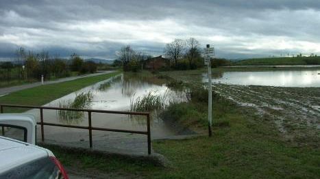 b301202140-piogge-intense-in-tutta-la-toscana
