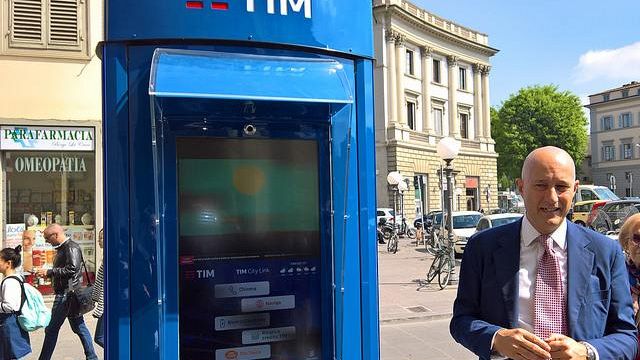 A Firenze il primo totem TIM City Link