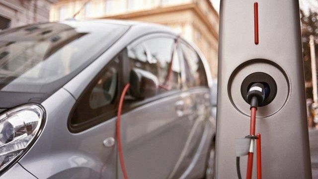 a-firenze-boom-di-auto-elettriche