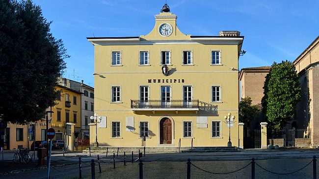 Certaldo: francobollo dedicato al recupero del municipio