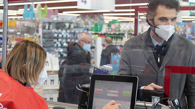 Prato, il sindaco Biffoni dona per la ricerca e contribuisce alla campagna Unicoop Firenze