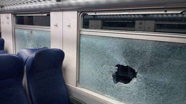Nuovo atto vandalico questa notte ai danni di un treno regionale a Borgo San Lorenzo