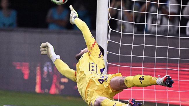 La  Fiorentina avanti in Conference dopo i rigori