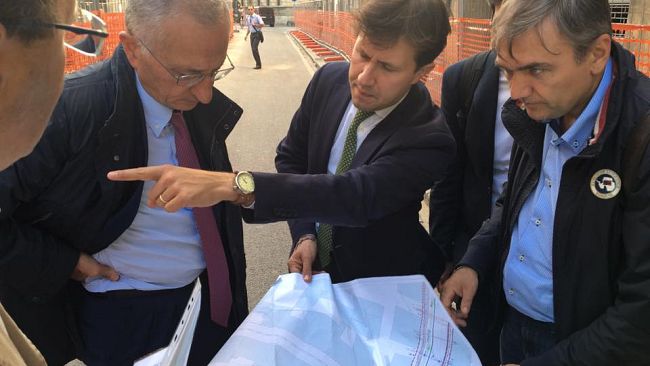 Tramvia, cantieri in corso: Nardella e Giorgetti con il cronometro