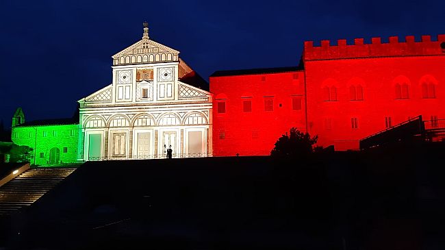 Coronavirus: San Miniato tricolore dà forza all'Italia