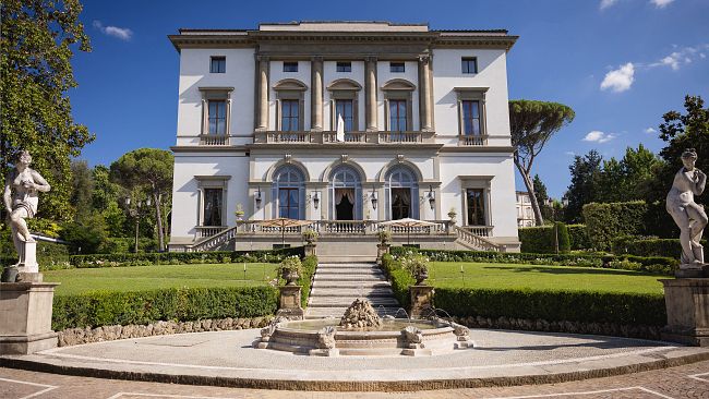 Villa Cora: Aquiloni in Giardino