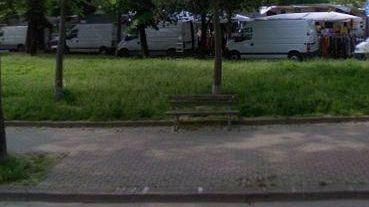 Campo di Marte, al mercato borse di Prada e Gucci