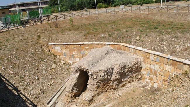 Sesto Fiorentino: riaffiora un acquedotto romano dell II secolo