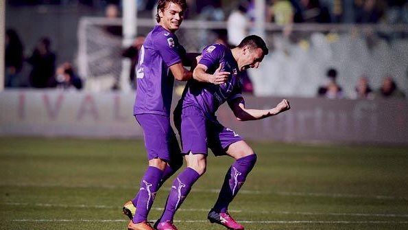 La Fiorentina fatica, ma batte il Chievo