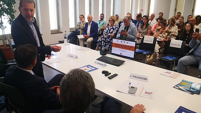 Dosi Unitarie Personalizzate, convegno ok a Firenze