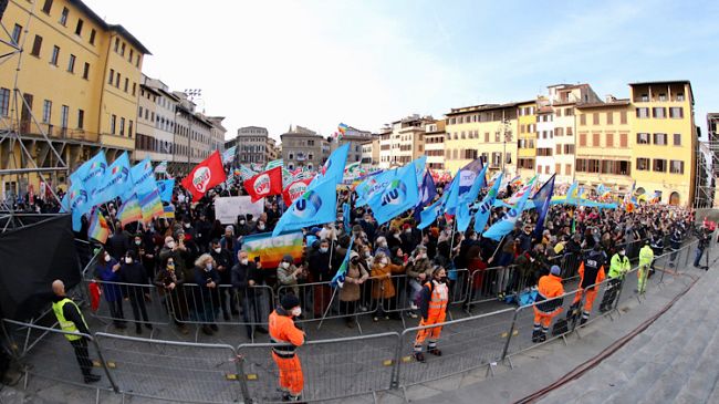 Manifestazione pro Ucraina in Santa Croce, speranza e commozione