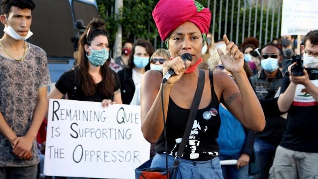 Anche a Firenze manifestazioni in ricordo di George Floyd
