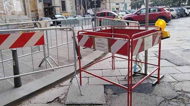 Piazza Brunelleschi, botta e risposta Forza Italia-Comune