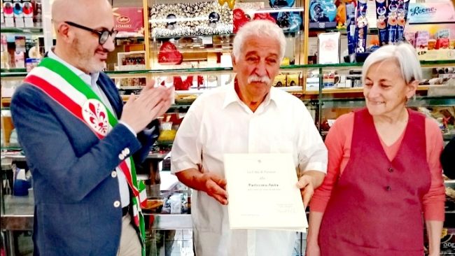 Galluzzo, festa per i primi 50 anni della Pasticceria Anita 
