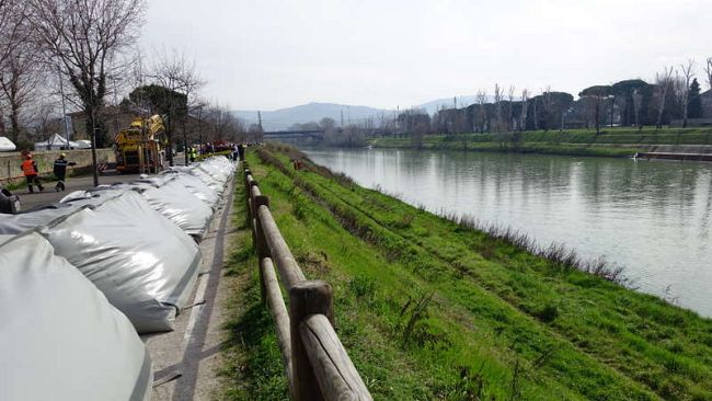 Passerella tra Varlungo e Albereta: per pedoni e ciclisti