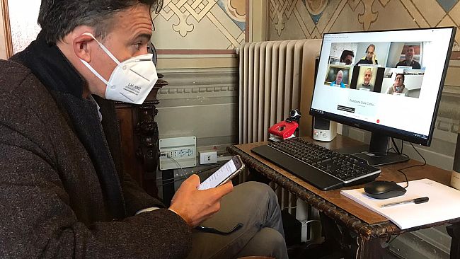 Coronavirus: da lunedì di nuovo attiva la linea telefonica dedicata agli anziani