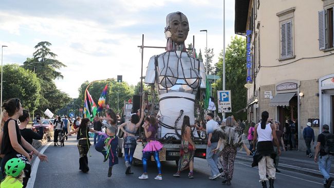 Firenze balla, oltre 13.000 presenze alla Wish Parade 2025