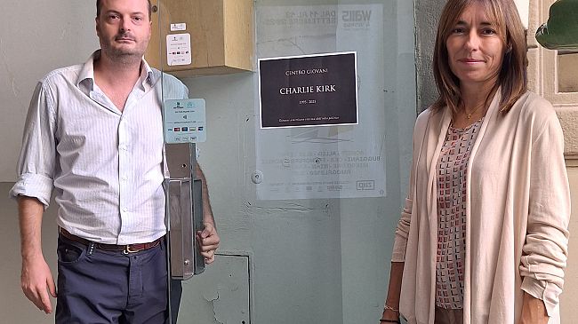 Provocazione di FdI: candidati intitolano il centro ZAP a Charlie Kirk