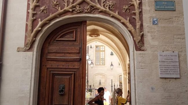 I Baroncelli: una famiglia fiorentina ad Avignon