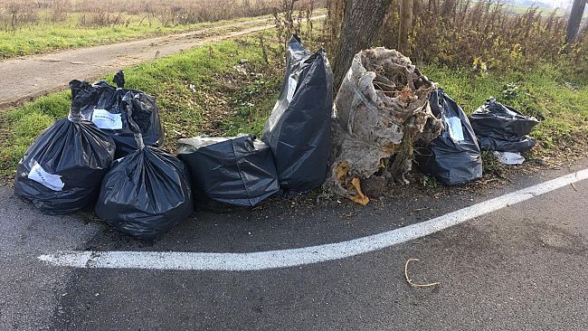 Furbetti dei rifiuti scovati dalle telecamere