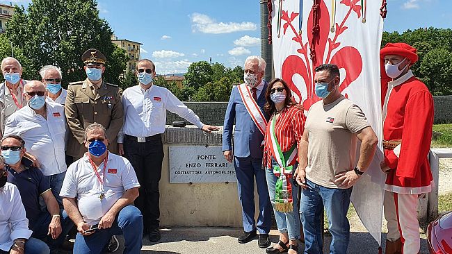 Intitolato a Enzo Ferrari il ponte da piazza Puccini a via Baracca