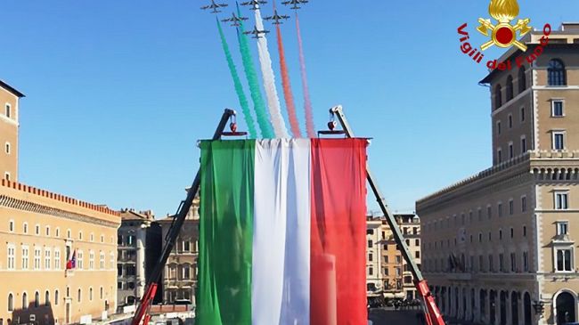 La Bandiera italiana ha 224 anni