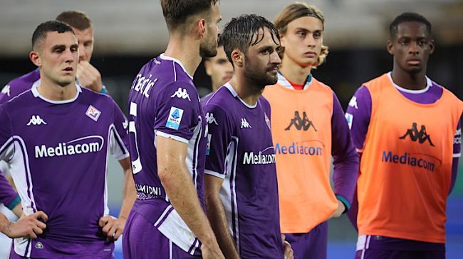 Fiorentina allo sfacelo, con il Lecce sconfitta agghiacciante