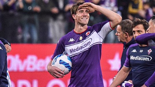 Vlahovic stende lo Spezia