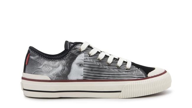 Moaconcept: nuova capsule collection di sneaker e apparel con Andrea Crespi