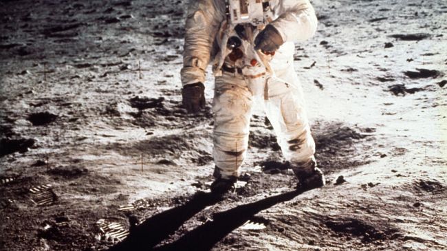 Le foto dell'allunaggio in mostra a Cortona