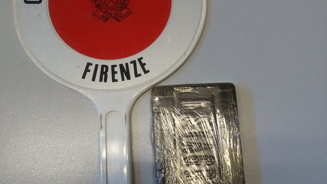 La Polizia sequestra 22.000 euro a casa di tre pusher