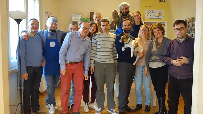 Cibo per la Mente: “A tavola con Itaca. 36 Ricette per il Buonumore”