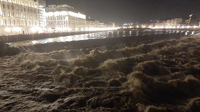 Fiumi: livelli idrometrici in calo