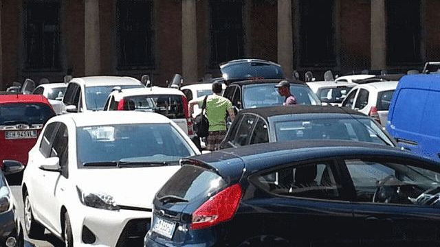 Parcheggi fiorentini: dodici arresti e bufera in Comune