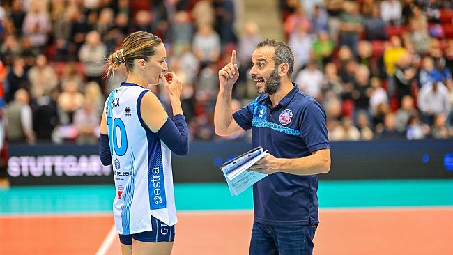 Champions Volley, Scandicci in Romania 