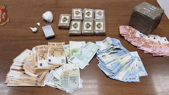 Santa Croce: centrale dello spaccio in un appartamento